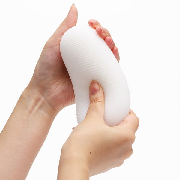 TENGA 3Dx ZEN 飛機杯高階厚身啫喱材質彈性展示,柔軟可擠壓設計