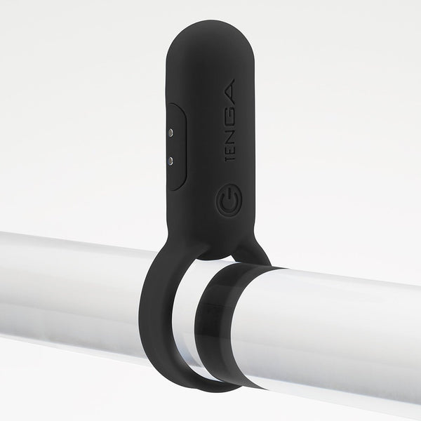 TENGA paiRING BLACK 黑色情侶環佩戴示意