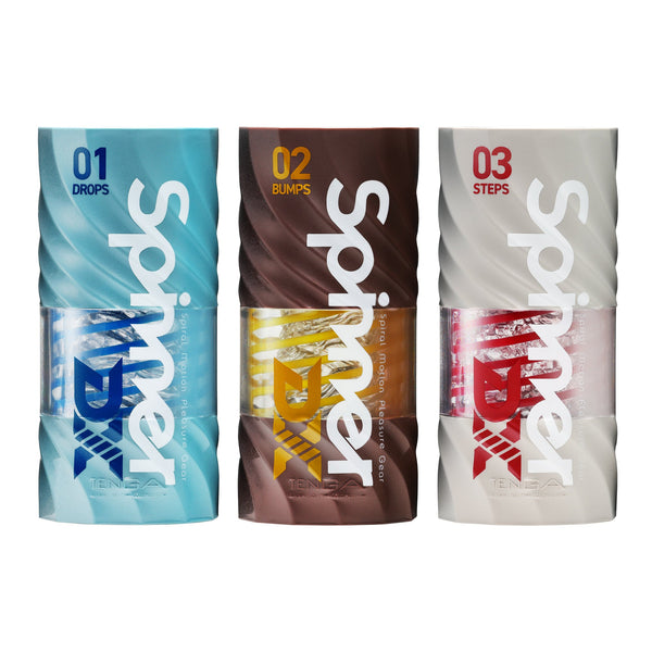 TENGA Spinner DX 飛機杯系列產品陣容,展示 01 DROPS、02 BUMPS、03 STEPS 三款型號,每款皆具有獨特內部紋理與旋轉機制。