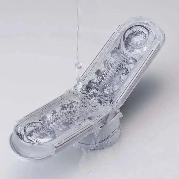 TENGA TIMING TRAINER KEEP 透明內部設計,清晰可見的細節構造。