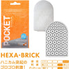 TENGA POCKET Hexa-Brick，展示具有蜂巢突起設計的刺激質感。