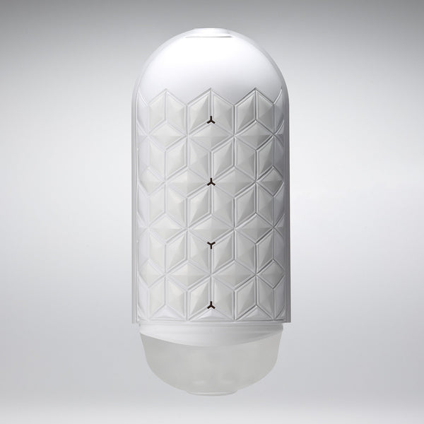 TENGA FLIP FLEX 可重複使用飛機杯，立體幾何紋路外殹設計，支援翻開結構，方便清潔與靈活包覆